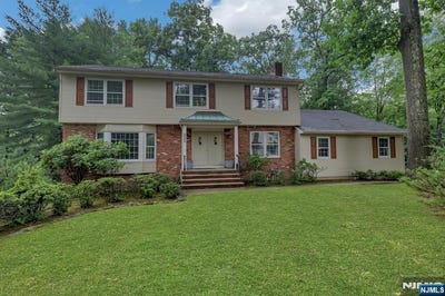 /international/us/205-graney-drive-river-vale-nj-110109051147/