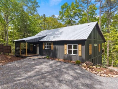 /international/us/52-otto-court-ellijay-ga-110109166201/