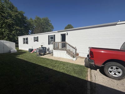 /international/us/871-s-main-street-fond-du-lac-wi-110108505802/