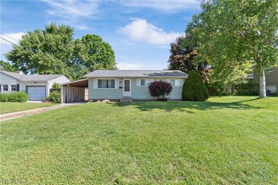 /international/us/915-valley-drive-nw-north-canton-oh-110108553041/