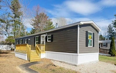 /international/us/3-bayberry-drive-old-orchard-beach-me-110119597503/