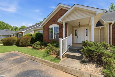 /international/us/109-woodglen-drive-simpsonville-sc-110107584483/