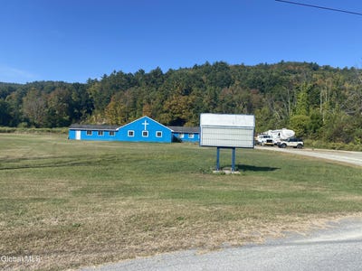 /international/us/7-smith-road-petersburgh-ny-110102322788/