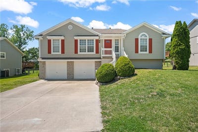 /international/us/604-s-sunset-lane-raymore-mo-110107996483/