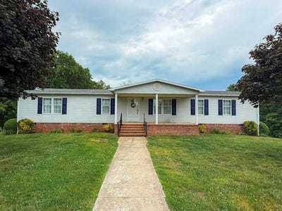 /international/us/3137-ivanhoe-road-fries-va-110108226170/