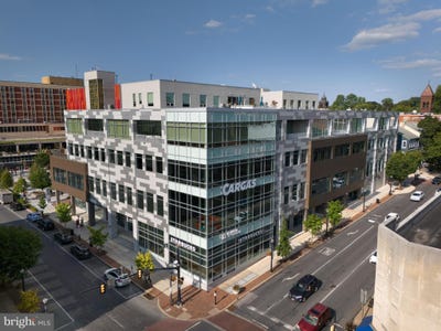 /international/us/101-n-queen-street-lancaster-pa-110098299176/