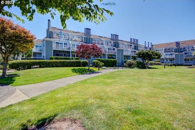 /international/us/179-n-hayden-bay-dr-portland-or-110108604861/