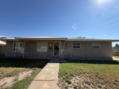 /international/us/107-s-missouri-st-fort-stockton-tx-110120557613/