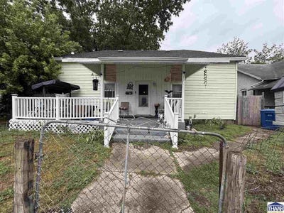 /international/us/1008-n-9th-vincennes-in-110107637015/
