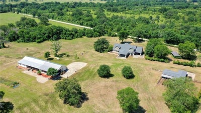 /international/us/4442-poteet-road-normangee-tx-110108228774/