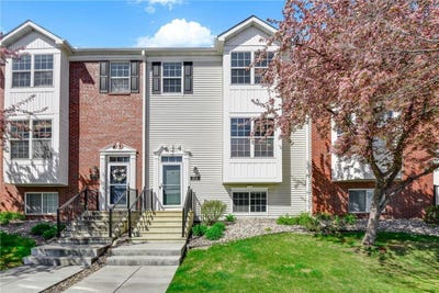 /international/us/1718-riverside-drive-shakopee-mn-110107720170/