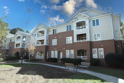 /international/us/100-northbrook-drive-raleigh-nc-110107654321/