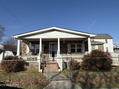 /international/us/100-church-st-loudon-tn-110104175257/