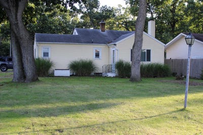 /international/us/26170-lake-drive-elkhart-in-110120105248/