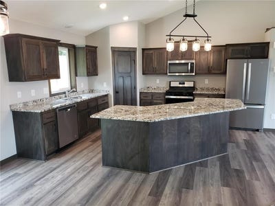 /international/us/13054-11th-avenue-s-zimmerman-mn-110106062183/