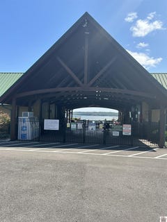 /international/us/138-centerview-road-murray-ky-110097850327/