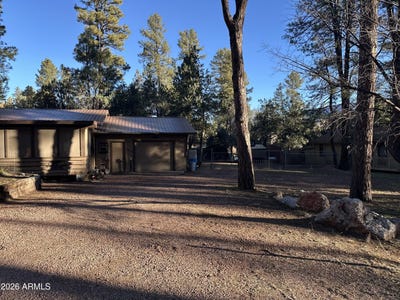 /international/us/6384-w-jan-drive-pine-az-110105954143/