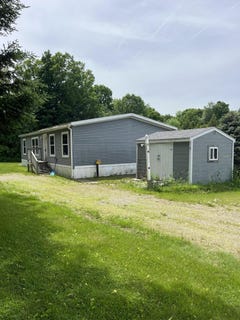 /international/us/17-averill-mobile-home-park-benton-me-110105049350/