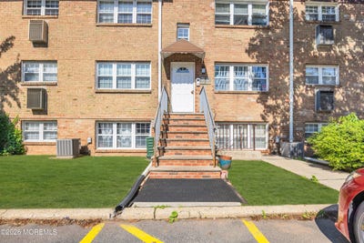 /international/us/393-college-drive-edison-nj-110108688972/