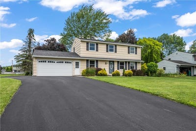 /international/us/80-maple-hill-farm-road-penfield-ny-110108999920/
