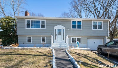 /international/us/18-crestwood-trail-east-hartford-ct-110106676979/