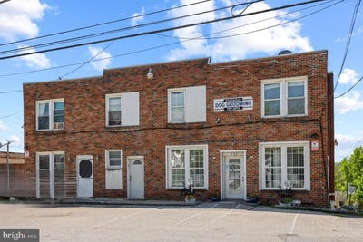 /international/us/326-e-broadway-red-lion-pa-110107881028/