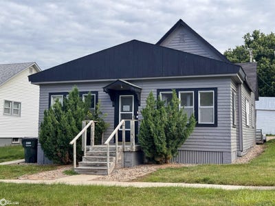 /international/us/225-e-main-street-ute-ia-110109085700/