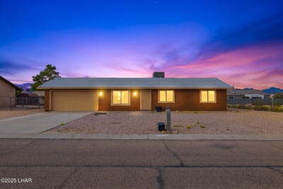 /international/us/6614-brook-dr-golden-valley-az-110101024029/