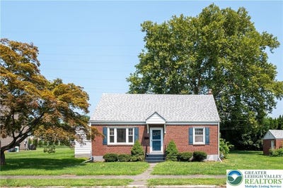 /international/us/1105-decatur-street-bethlehem-city-pa-110101434779/