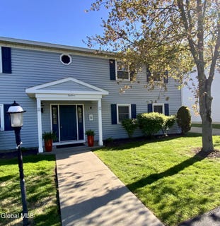/international/us/170-cedarview-lane-watervliet-ny-110107993644/