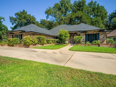 /international/us/279-quail-meadowlakes-tx-110120044593/
