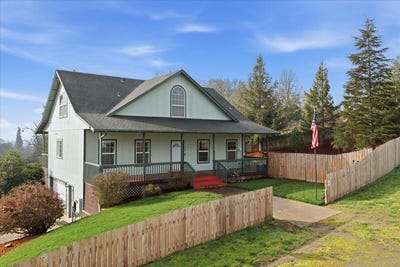/international/us/176-nehalem-loop-roseburg-or-110106033659/
