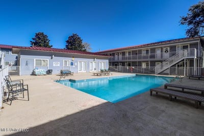 /international/us/1664-beach-boulevard-lot-c80-biloxi-ms-110105332023/