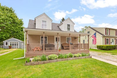 /international/us/1109-petoskey-court-adrian-mi-110108068261/
