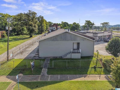 /international/us/1215-31st-street-birmingham-al-110101347365/