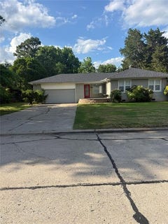 /international/us/1215-westlawn-drive-norman-ok-110108499818/