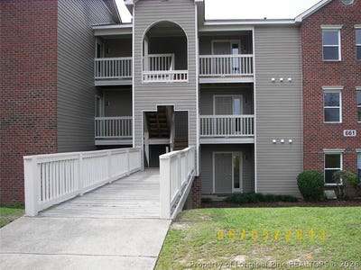 /international/us/663-bartons-landing-place-fayetteville-nc-110105866753/