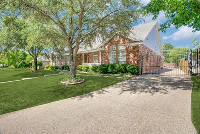 /international/us/7120-axis-court-fort-worth-tx-110107761588/