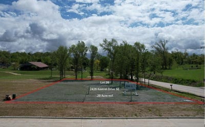 /international/us/2426-kestrel-dr-se-cedarrapids-ia-110098593777/