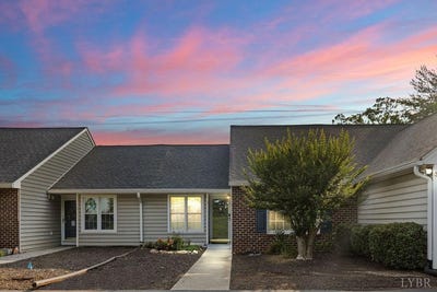 /international/us/1055-jefferson-oaks-court-forest-va-110100034767/