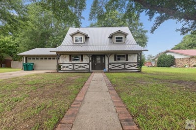 /international/us/208-meadow-new-boston-tx-110108931500/