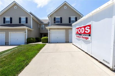 /international/us/8106-n-lawn-avenue-kansas-city-mo-110100409988/