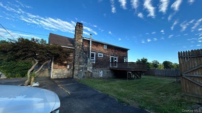 /international/us/12-sebago-road-carmel-ny-110109024404/