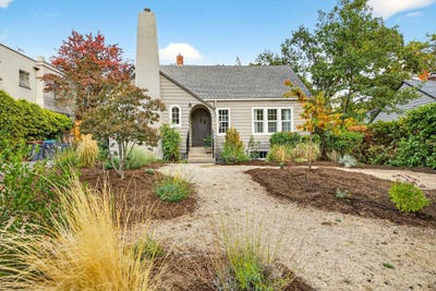 /international/us/17-glen-oak-court-medford-or-110106035197/
