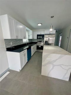 /international/us/1431-ne-152nd-ter-north-miami-beach-fl-110098243666/?lang=zh-cn