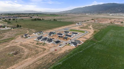 /international/us/3152-w-pointe-west-way-cedar-city-ut-110097091073/