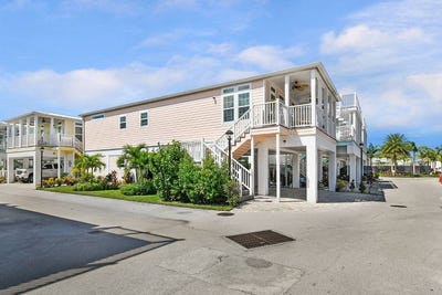 /international/us/259-ne-coastal-drive-ocean-breeze-fl-110094902066/