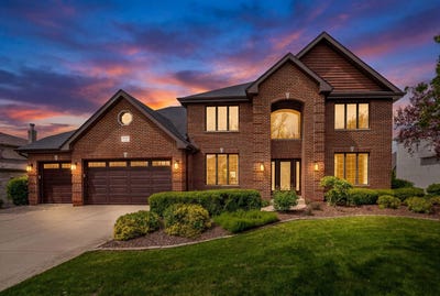 /international/us/1045-hilltop-drive-lemont-il-110108474884/