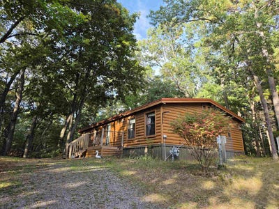 /international/us/23538-aspen-avenue-warrens-wi-110110366043/