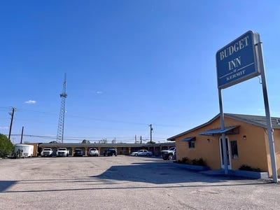 /international/us/165-w-state-kermit-tx-110104442287/
